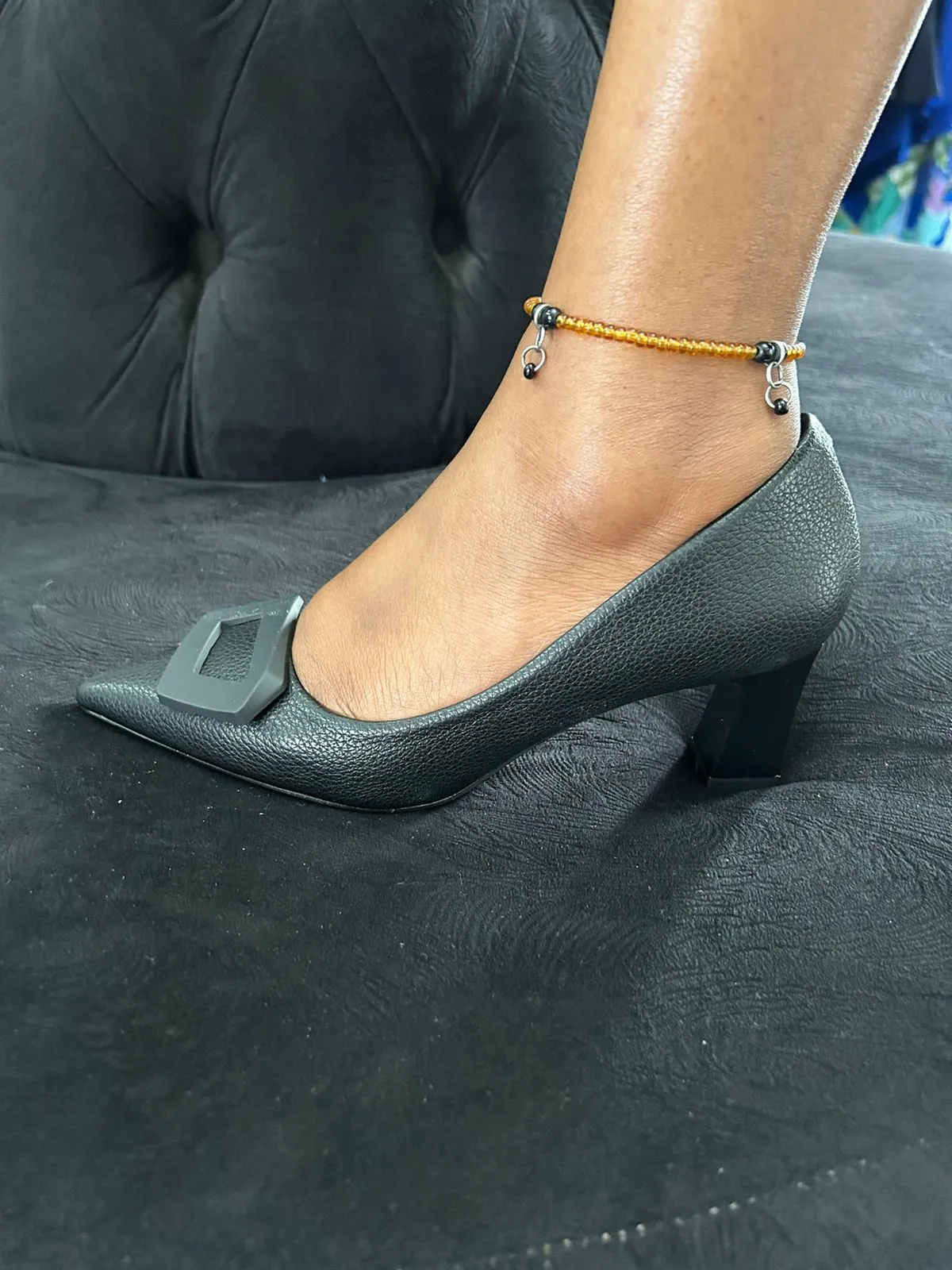 Pointed chunky kitty heel