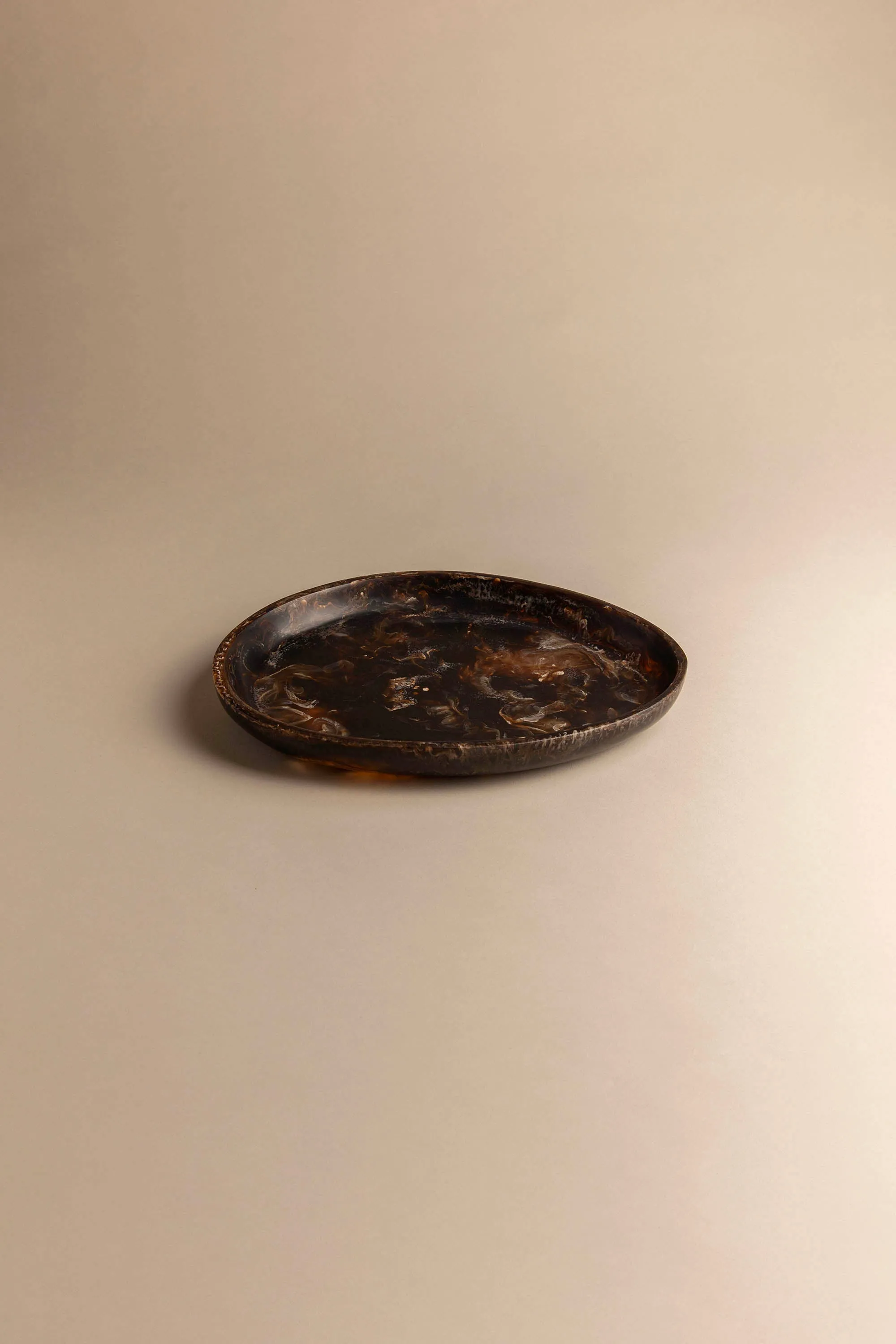 SMALL PEBBLE RESIN TRAY